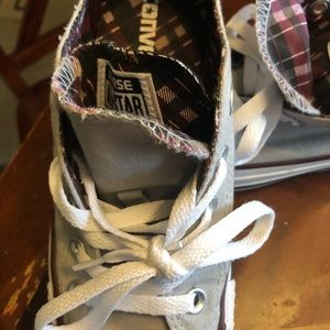 Converse women size 6